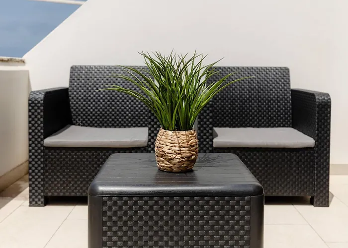 Ocean View Apartment *